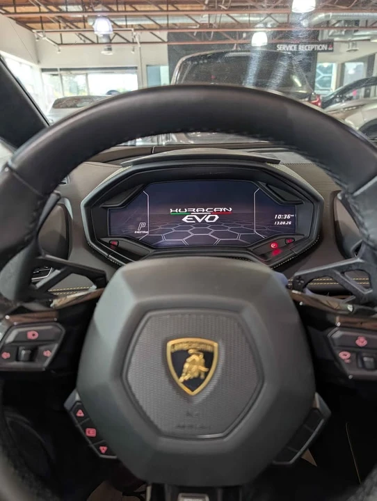 2022 Lamborghini Huracan LP610-2 EVO - Image 9 of 16