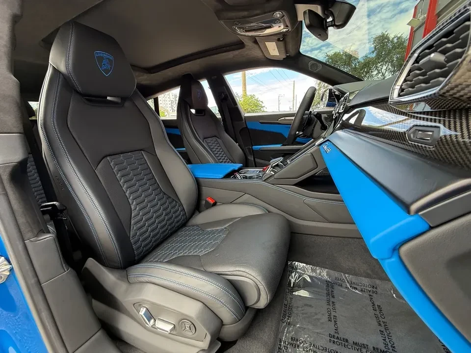 2022 Lamborghini Urus - Image 15 of 20