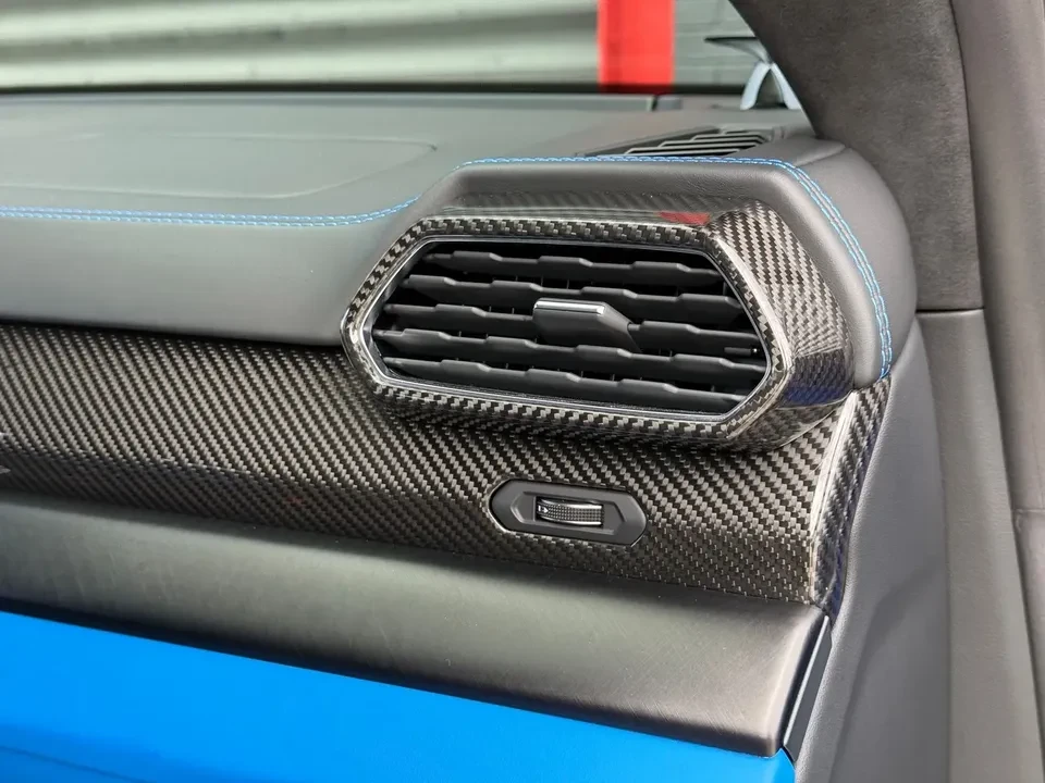 2022 Lamborghini Urus - Image 11 of 20
