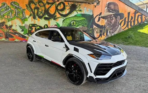 2022 Lamborghini Urus Mansory