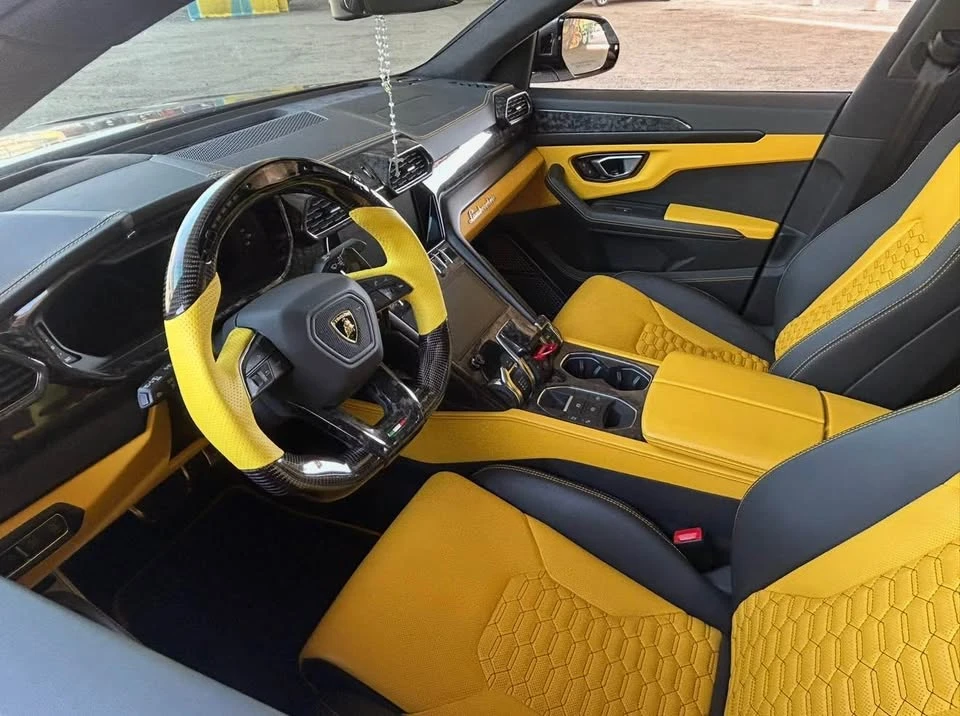 2022 Lamborghini Urus - Image 8 of 12