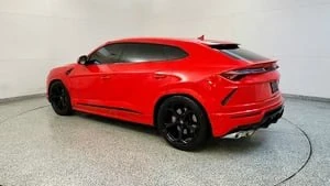 2022 Lamborghini Urus - Image 6 of 17