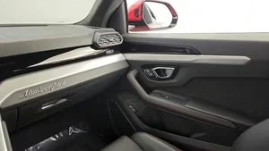 2022 Lamborghini Urus - Image 12 of 17