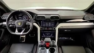 2022 Lamborghini Urus - Image 11 of 17