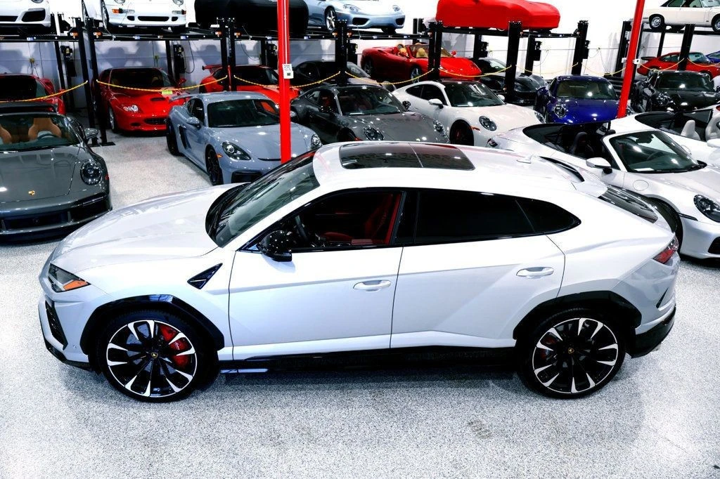 2022 Lamborghini Urus - Image 7 of 12