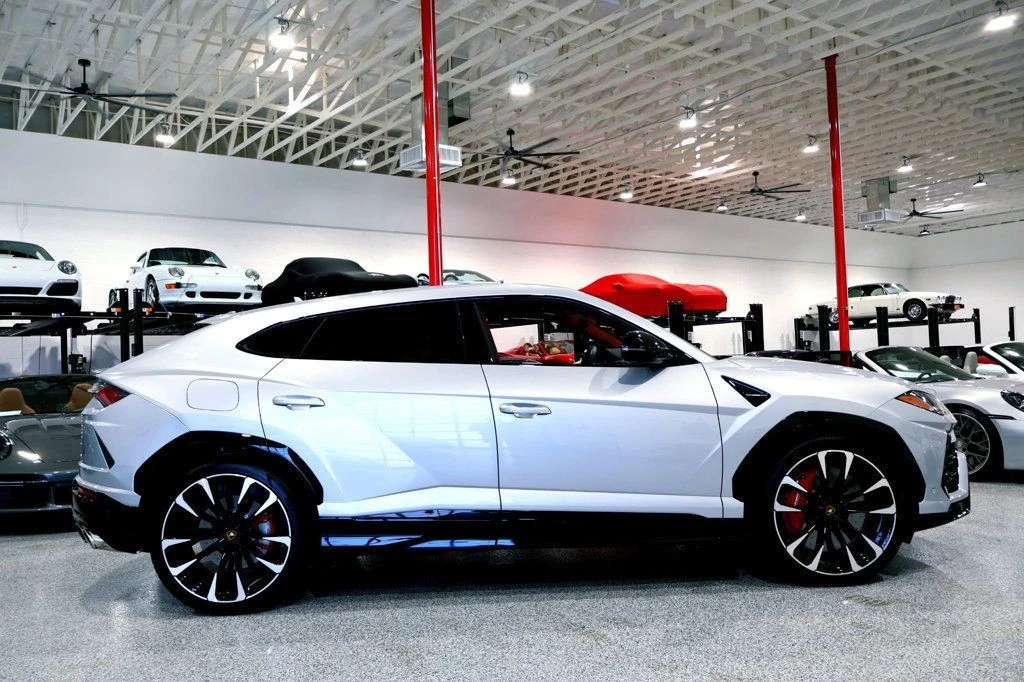 2022 Lamborghini Urus - Image 12 of 12