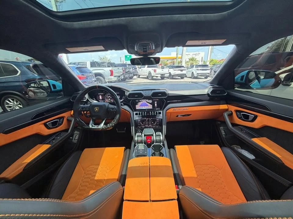 2022 Lamborghini Urus - Image 18 of 20