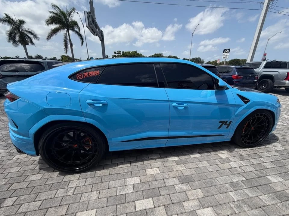 2022 Lamborghini Urus - Image 10 of 20