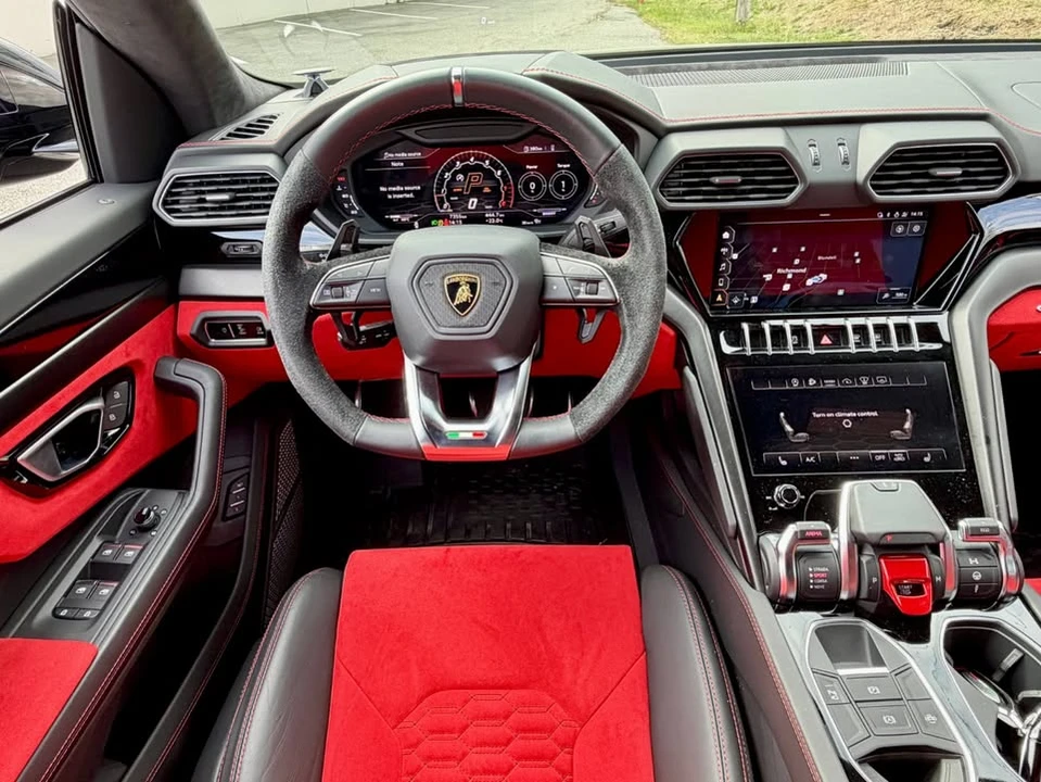 2022 Lamborghini Urus - Image 11 of 15