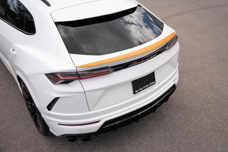 2022 Lamborghini Urus - Image 12 of 20