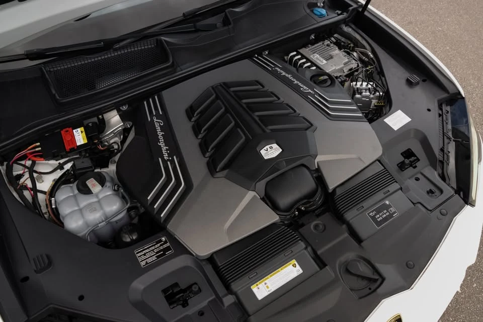 2022 Lamborghini Urus - Image 13 of 18