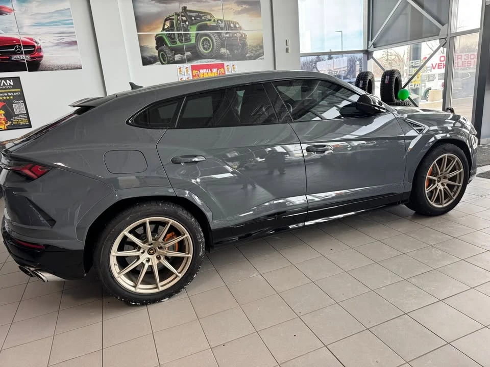 2022 Lamborghini Urus - Image 4 of 10