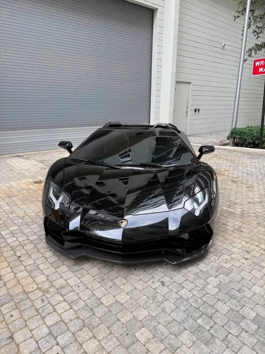 2022 Lamborghini - Image 6 of 19