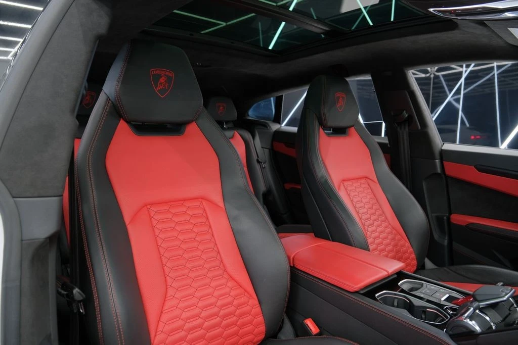 2022 Lamborghini Urus - Image 24 of 31