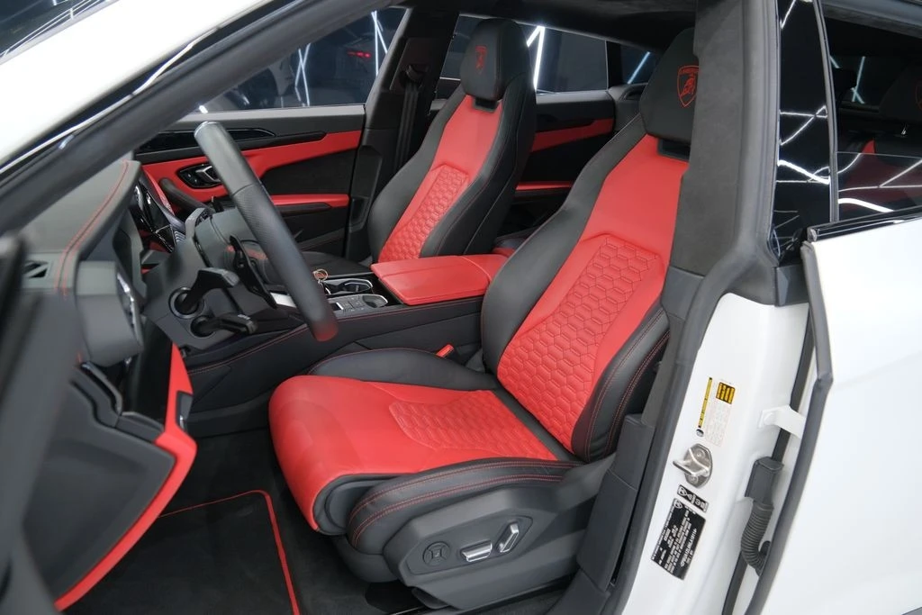 2022 Lamborghini Urus - Image 12 of 31