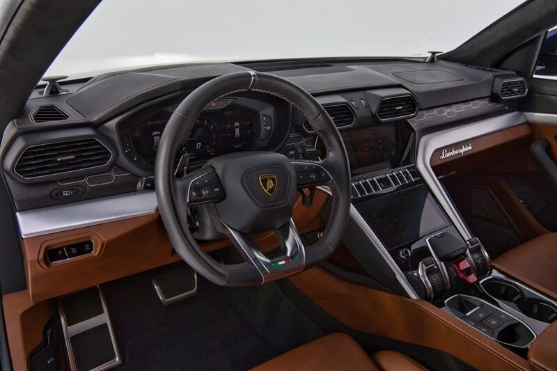 2022 Lamborghini Urus - Image 18 of 31