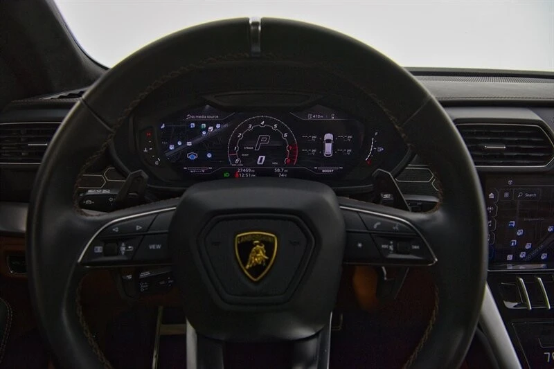 2022 Lamborghini Urus - Image 21 of 31
