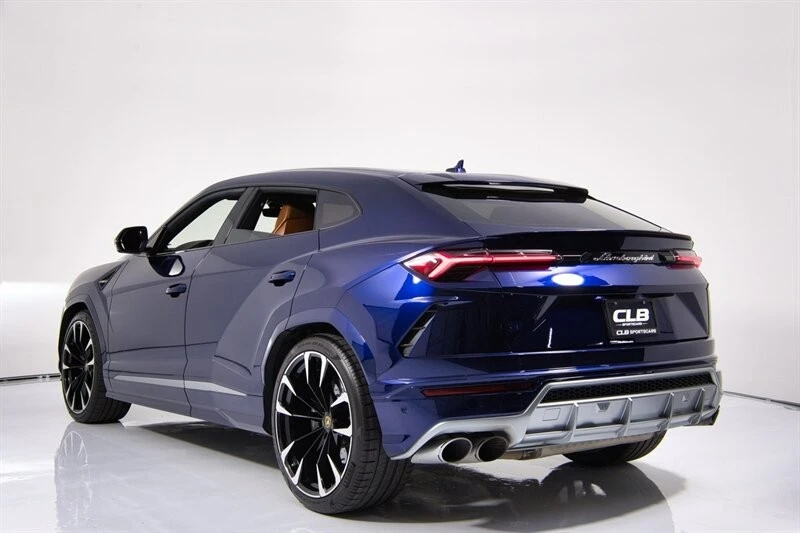 2022 Lamborghini Urus - Image 8 of 31