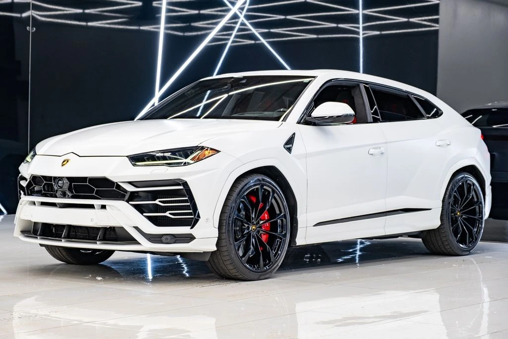 2022 Lamborghini Urus - Image 2 of 31