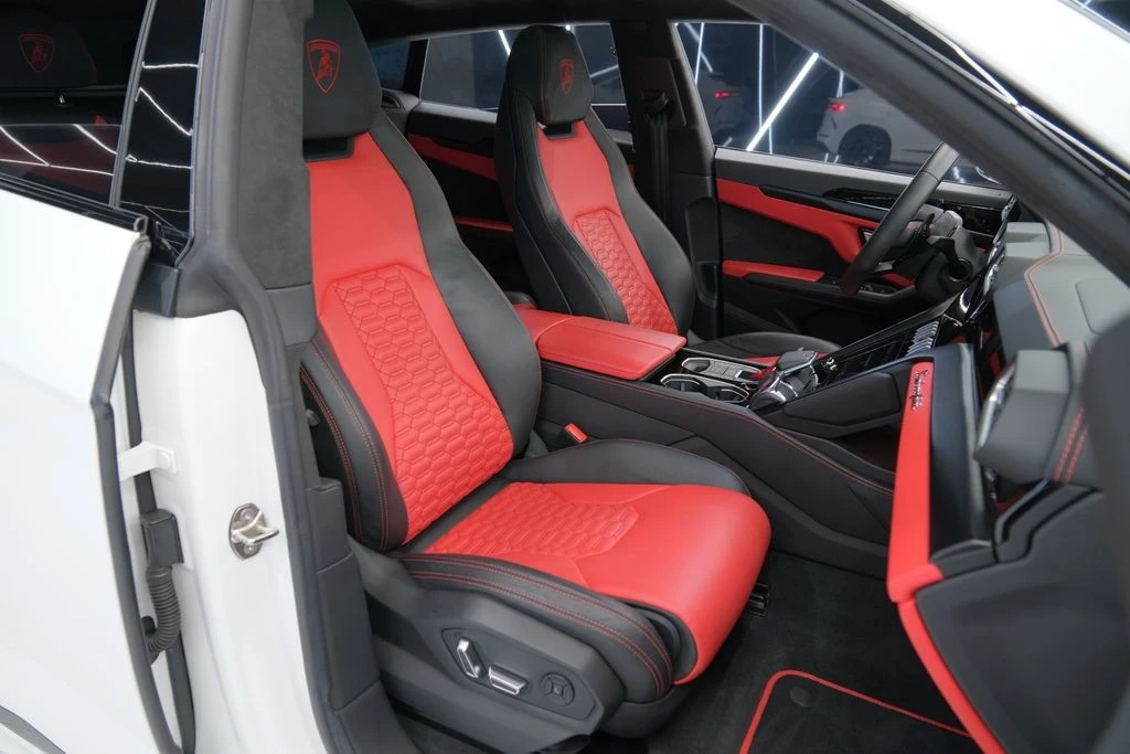 2022 Lamborghini Urus - Image 25 of 31