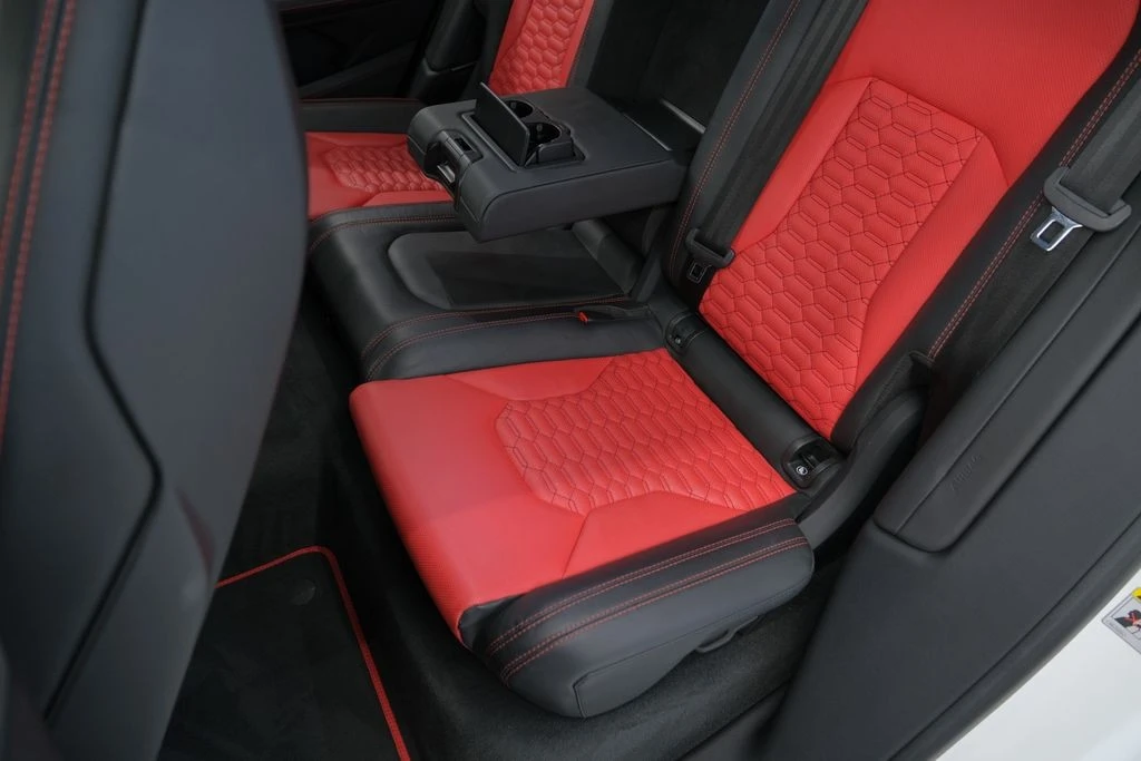 2022 Lamborghini Urus - Image 17 of 31