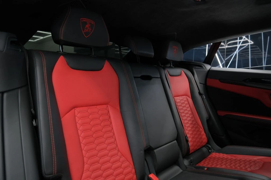 2022 Lamborghini Urus - Image 21 of 31