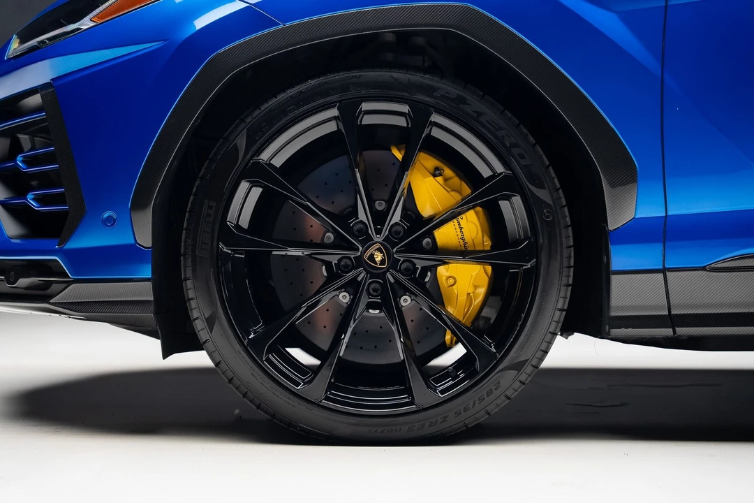 2022 Lamborghini Urus - Image 22 of 31