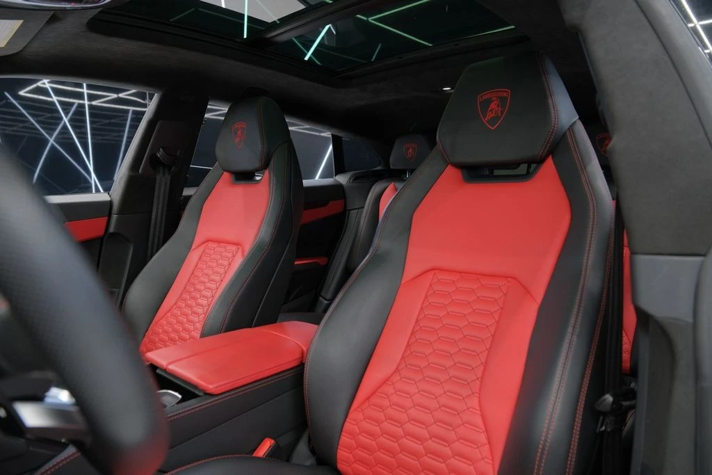 2022 Lamborghini Urus - Image 11 of 31
