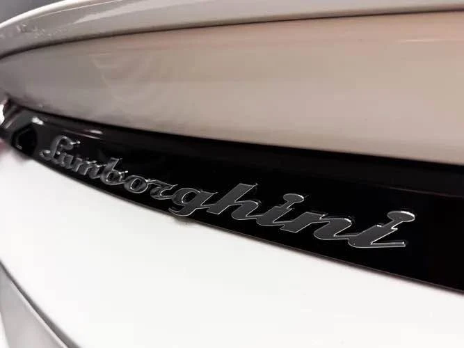 2022 Lamborghini Urus - Image 7 of 20