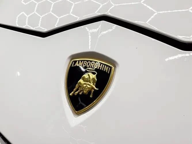 2022 Lamborghini Urus - Image 8 of 20