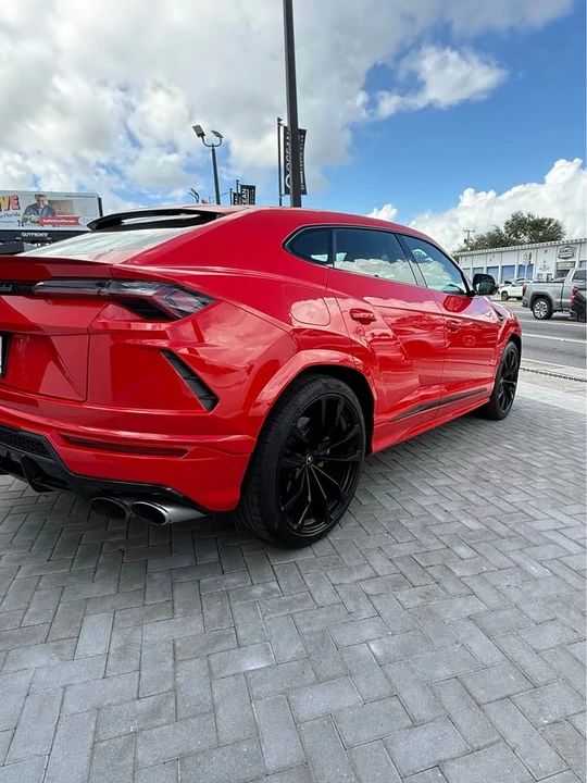 2022 Lamborghini Urus - Image 3 of 12