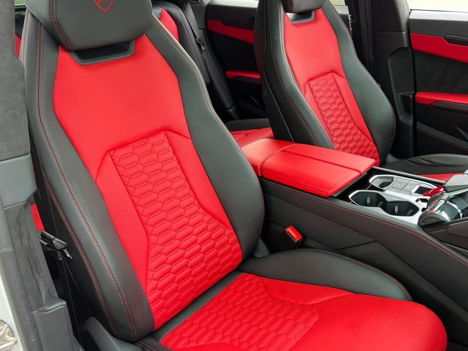 2022 Lamborghini Urus - Image 12 of 19