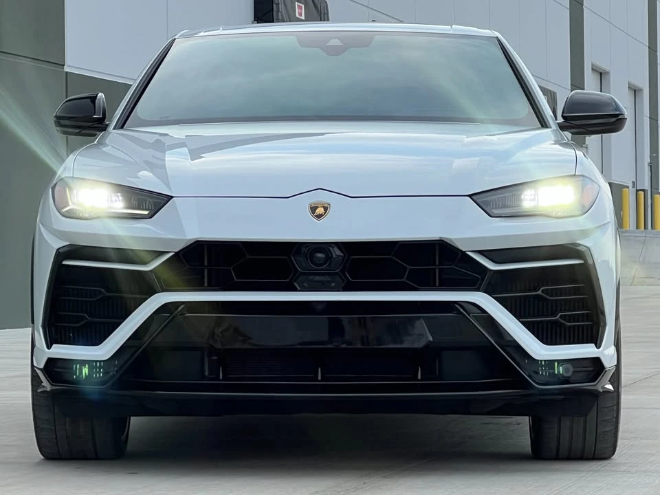 2022 Lamborghini Urus - Image 4 of 19