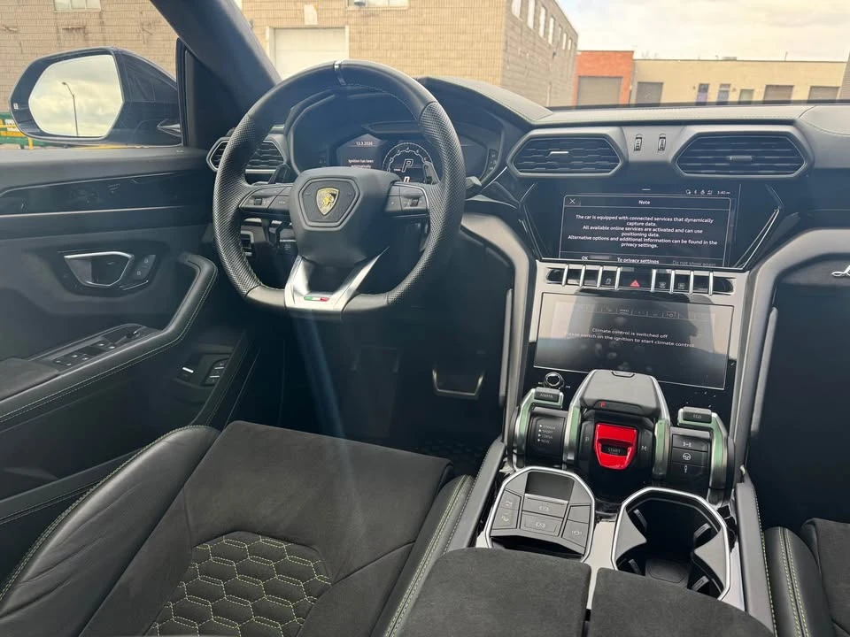 2022 Lamborghini Urus - Image 9 of 16