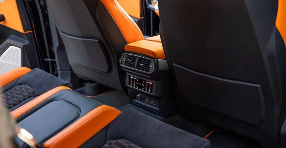 2022 Lamborghini Urus - Image 6 of 6