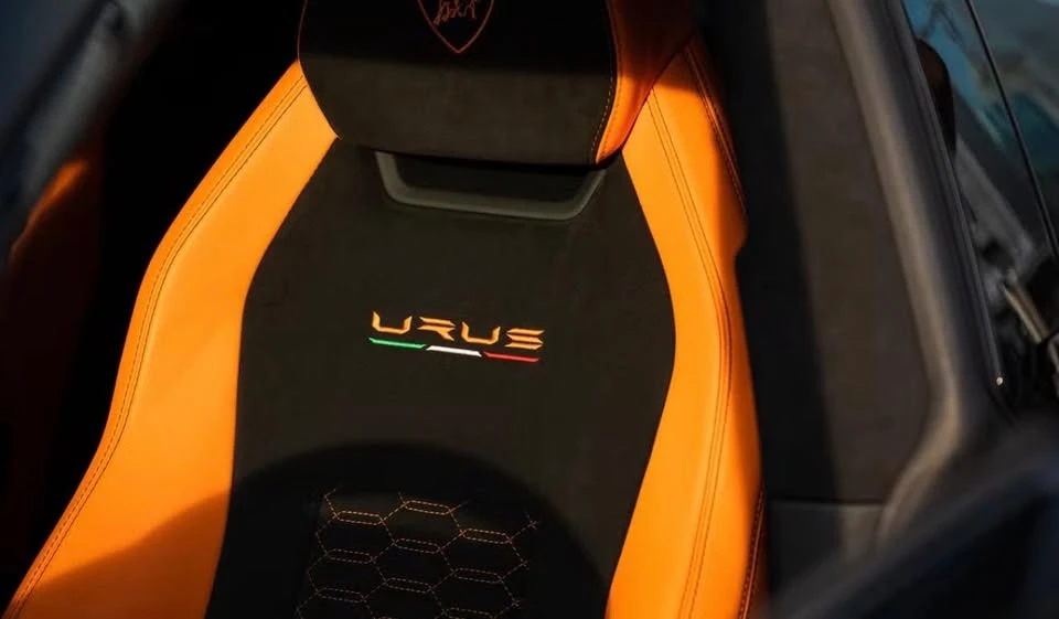 2022 Lamborghini Urus - Image 5 of 6
