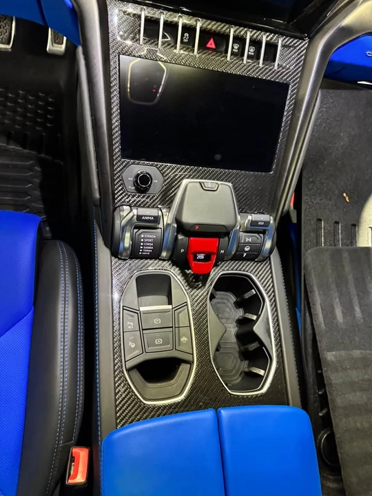 2022 Lamborghini Urus - Image 4 of 9