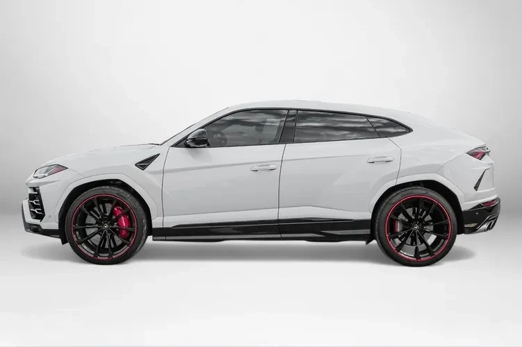 2022 Lamborghini Urus - Image 3 of 12
