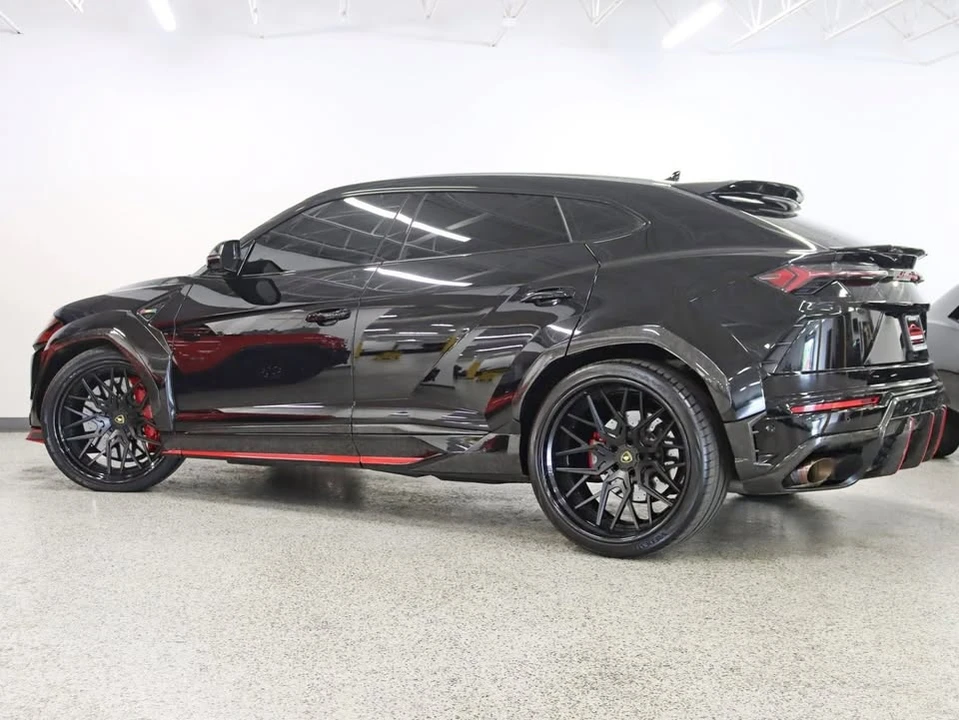 2022 Lamborghini Urus - Image 11 of 20