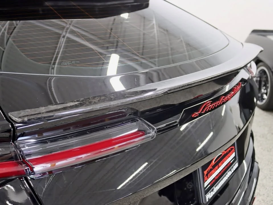 2022 Lamborghini Urus - Image 17 of 20