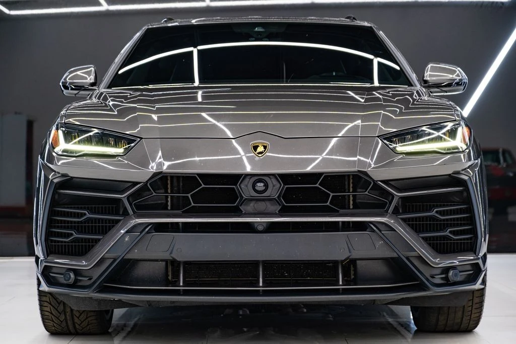 2022 Lamborghini Urus - Image 2 of 31