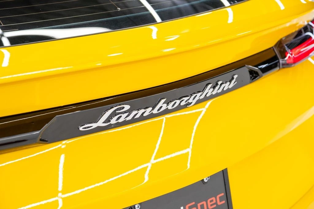 2022 Lamborghini Urus - Image 20 of 21