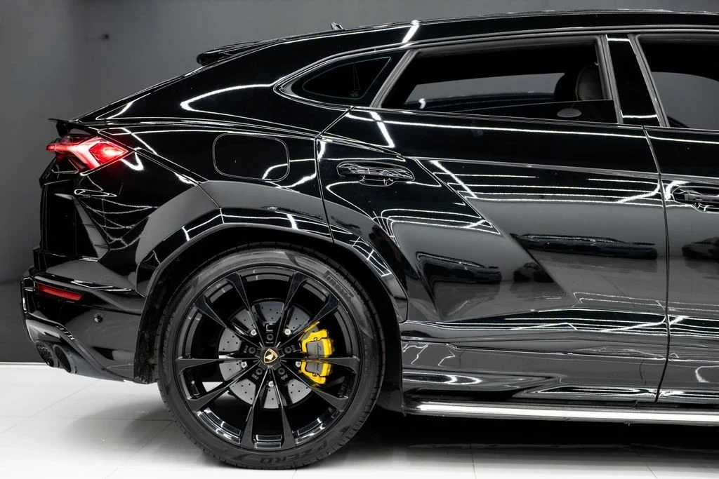 2022 Lamborghini Urus - Image 9 of 21