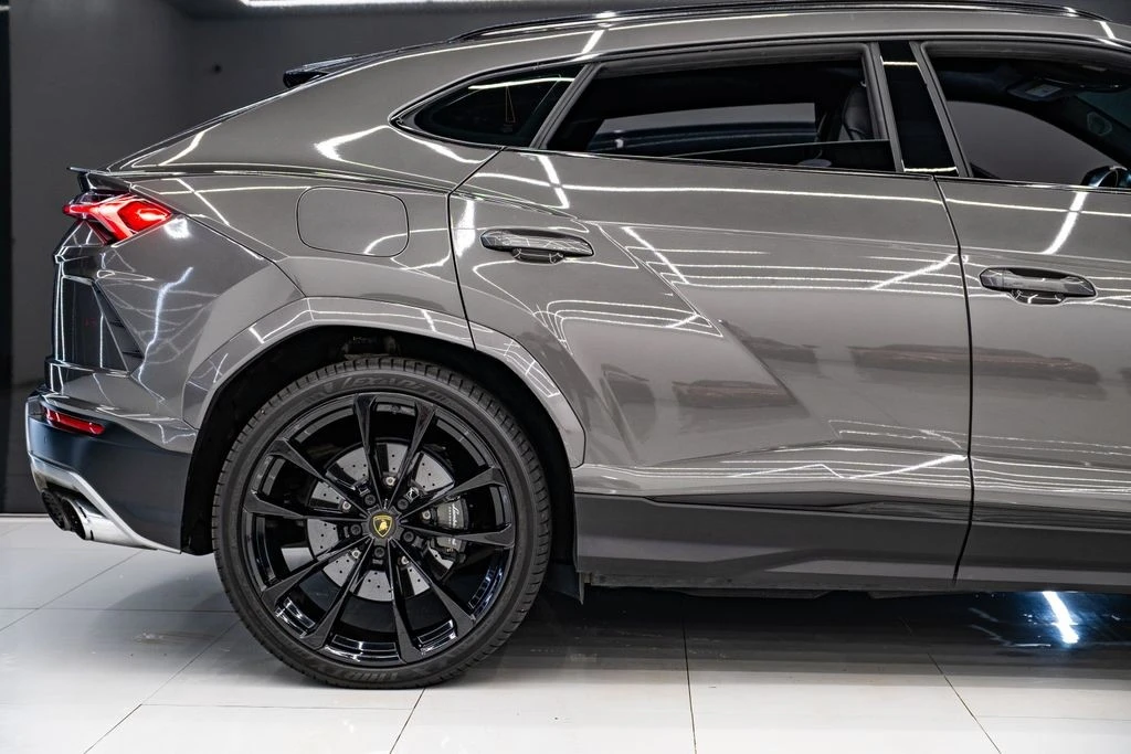 2022 Lamborghini Urus - Image 7 of 31