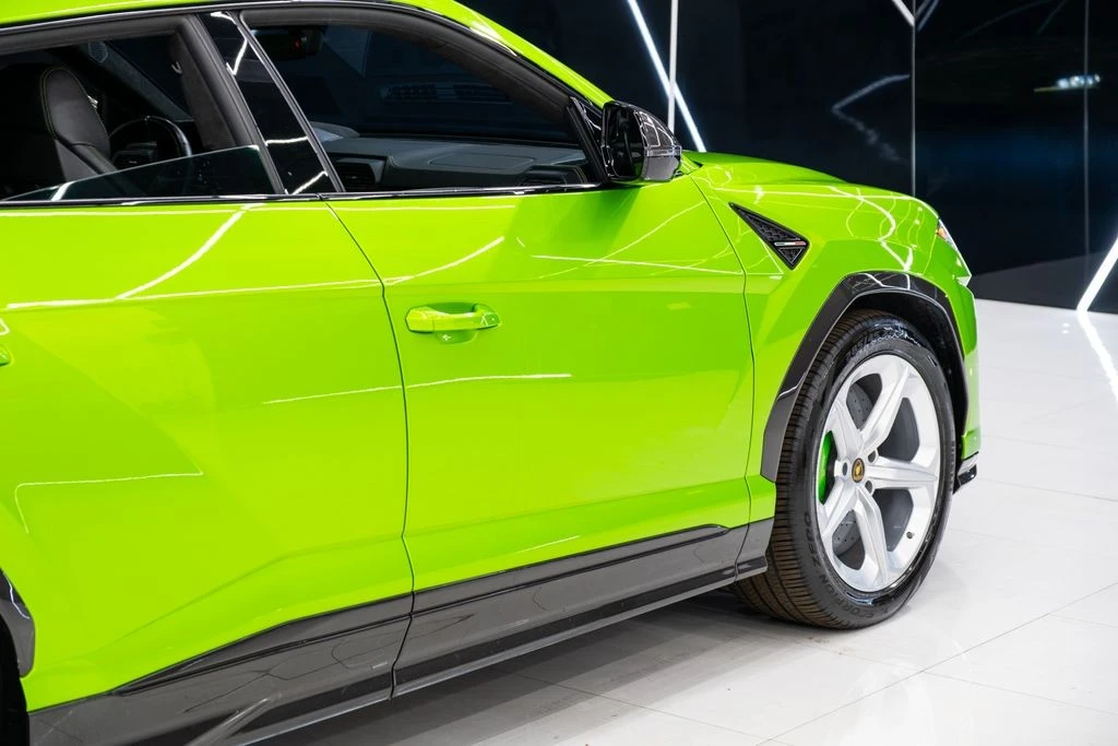 2022 Lamborghini Urus - Image 12 of 21