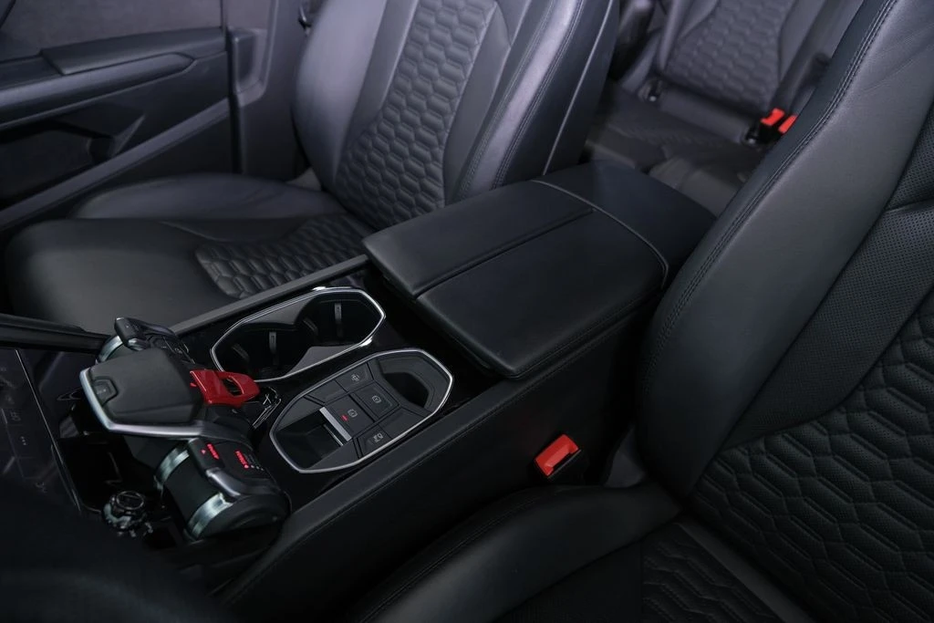 2022 Lamborghini Urus - Image 21 of 31