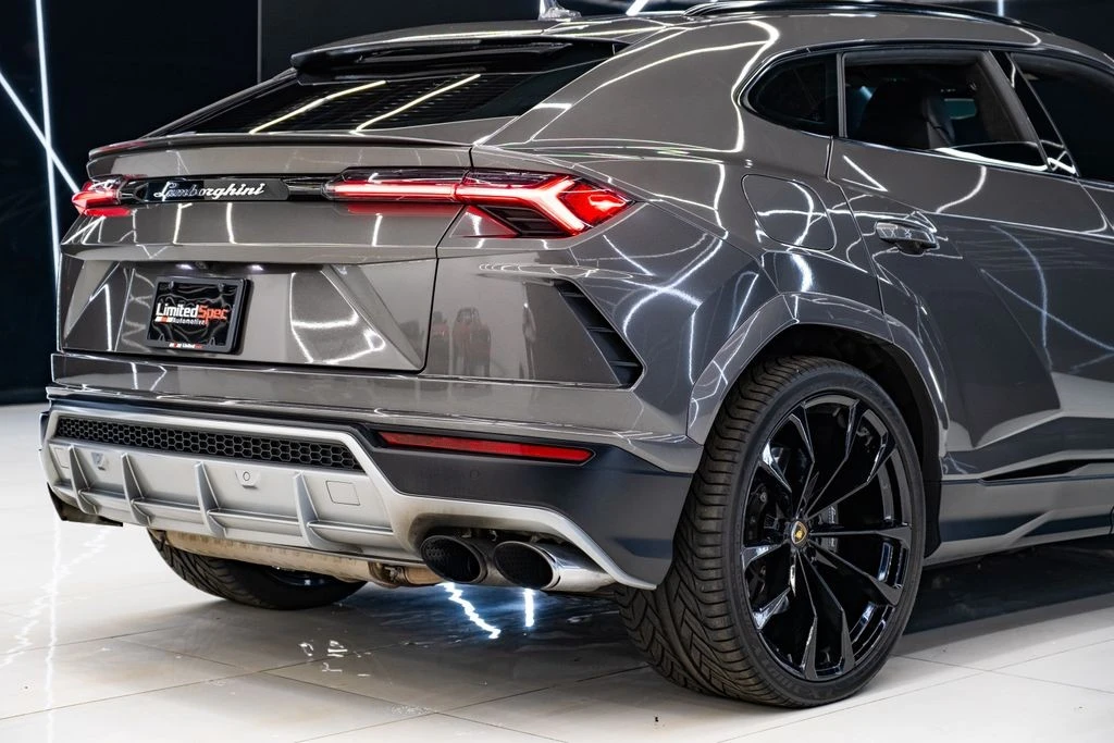 2022 Lamborghini Urus - Image 13 of 31