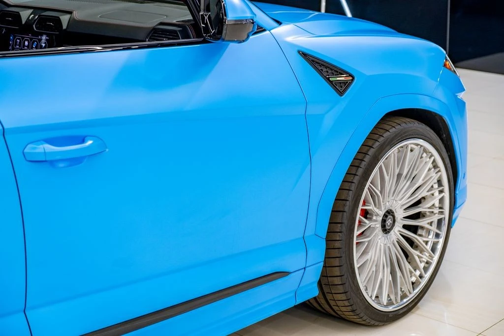 2022 Lamborghini Urus - Image 11 of 21