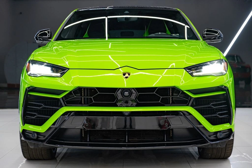 2022 Lamborghini Urus - Image 2 of 31