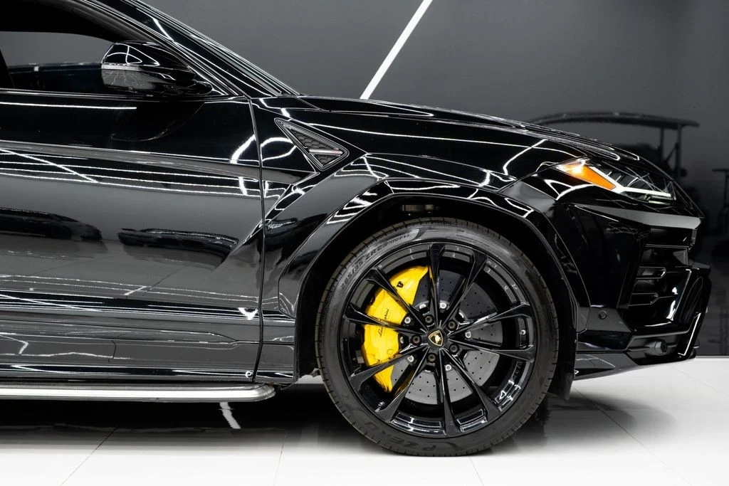 2022 Lamborghini Urus - Image 10 of 21